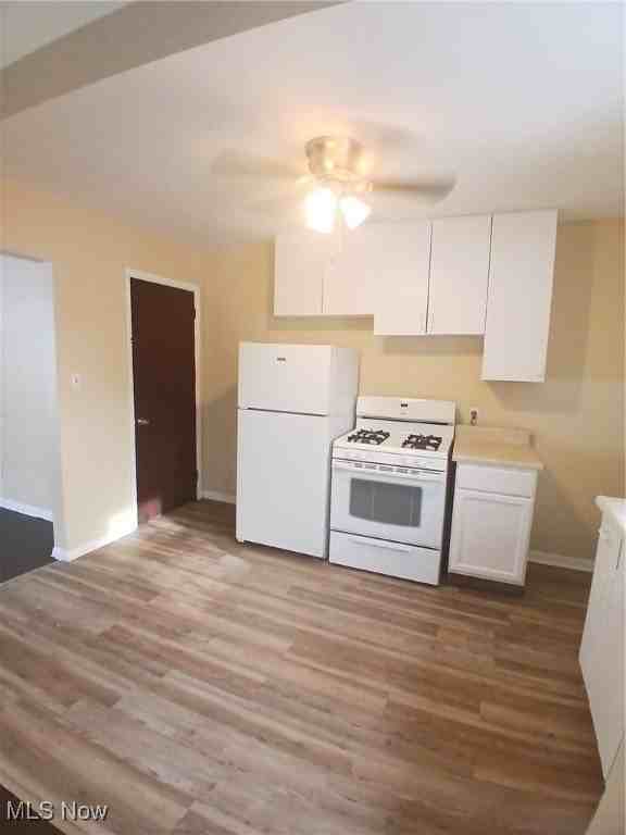 25 Zents Ave - Photo 7 of 16