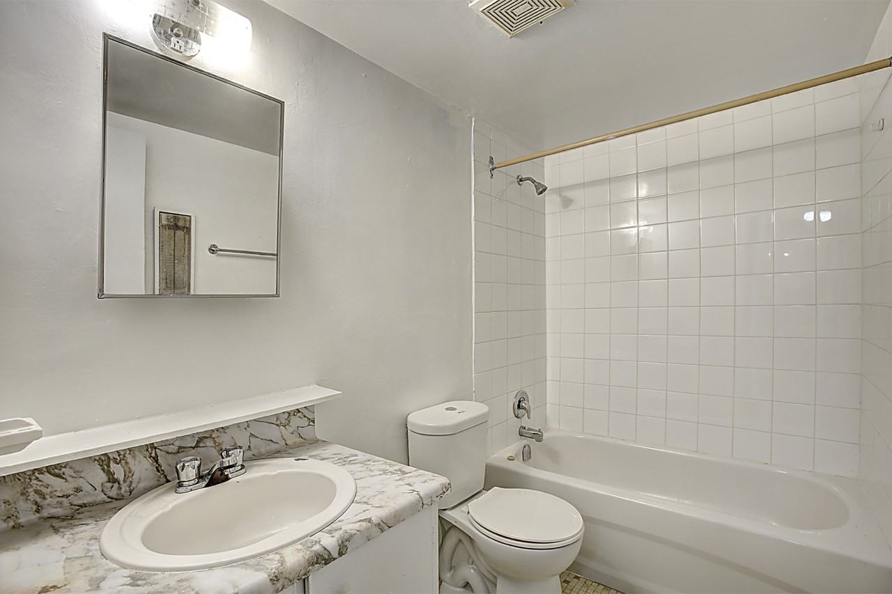 182 Church Street, East - Photo 6 of 36