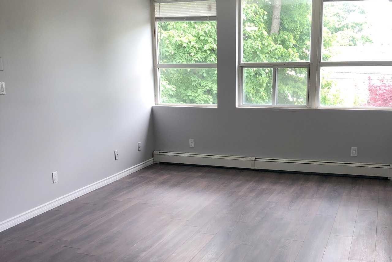 704 Canboro Road - Photo 3 of 21