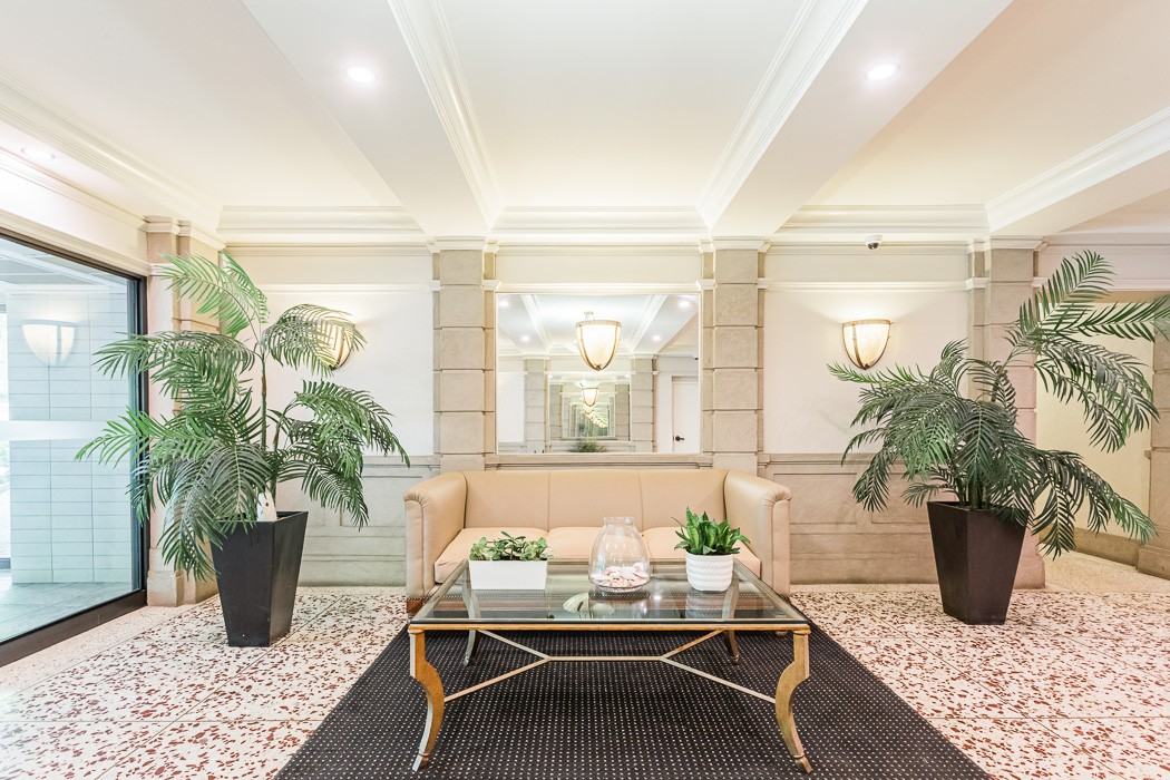 1000 Rue Pratt - Photo 7 of 34