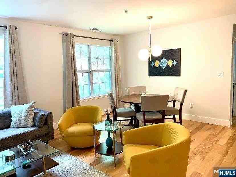 57 Mountainview Ct - Photo 7 of 11