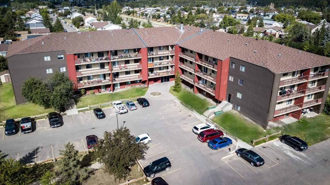 Jonathon Lodge Apartments - Photo 2 of 10