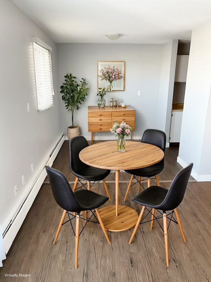 Stroud Place Apartments - Photo 4 of 13