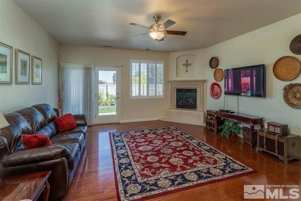 10845 Dancing Aspen Dr - Photo 4 of 9