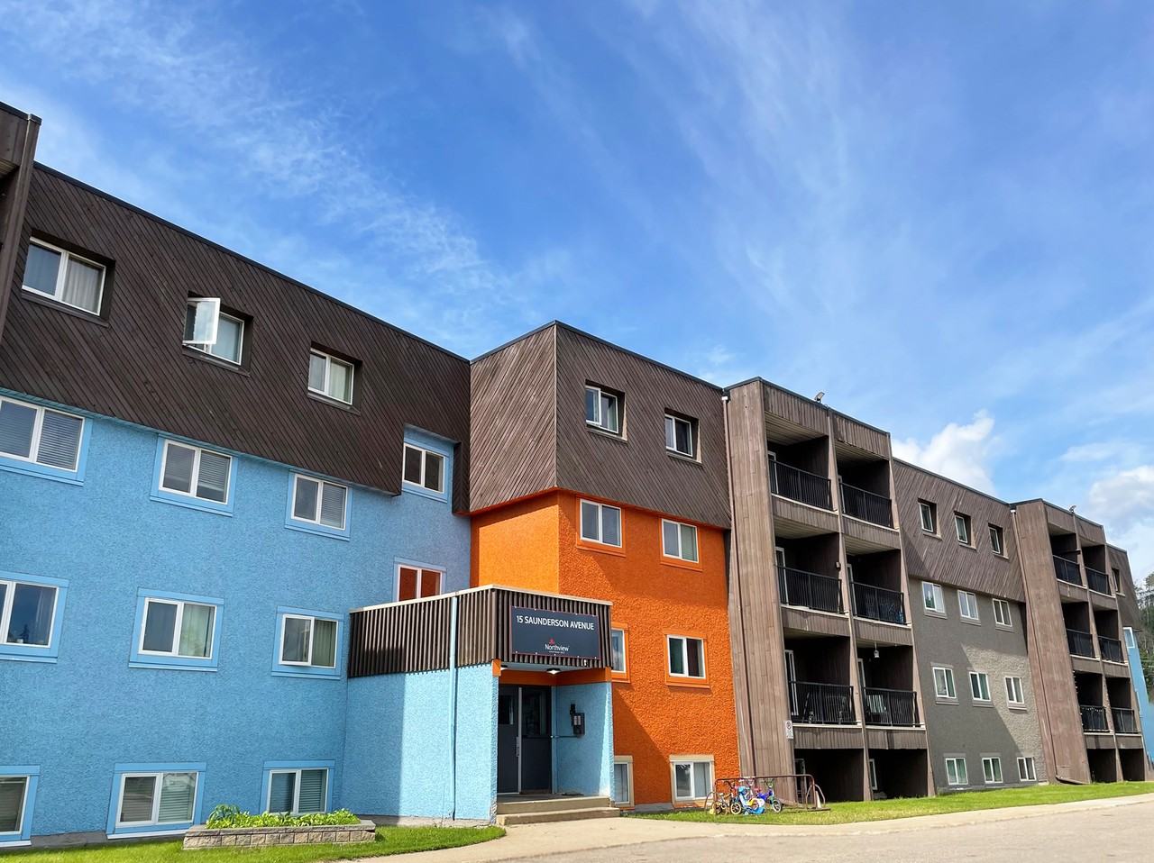 15 Saunderson - Photo 2 of 13