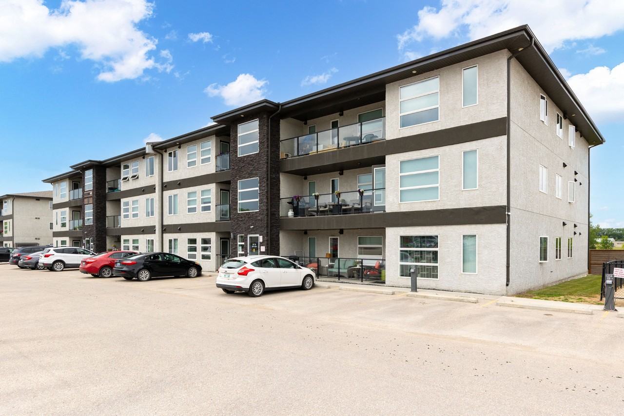 Platinum Ridge - Photo 3 of 12