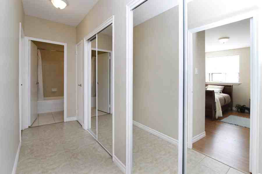 468 Ottawa Street North, Hamilton - Photo 4 of 50