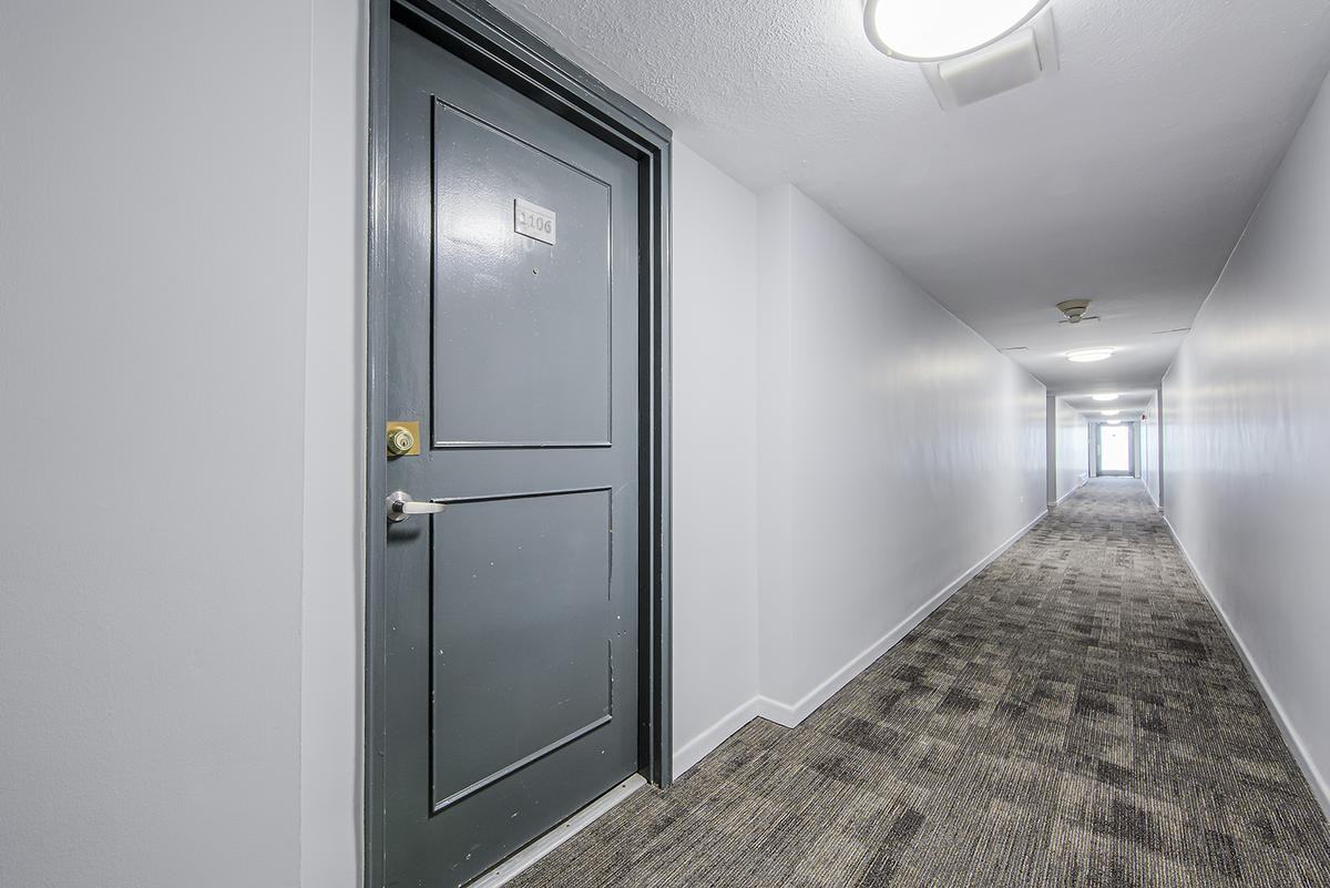 1249 North Shore Boulevard, East - Photo 5 of 40