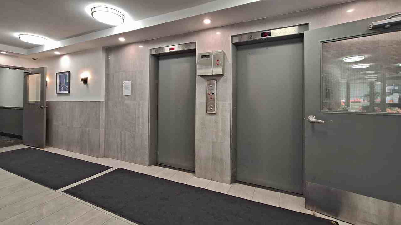 100 Gamble Ave - Photo 6 of 18