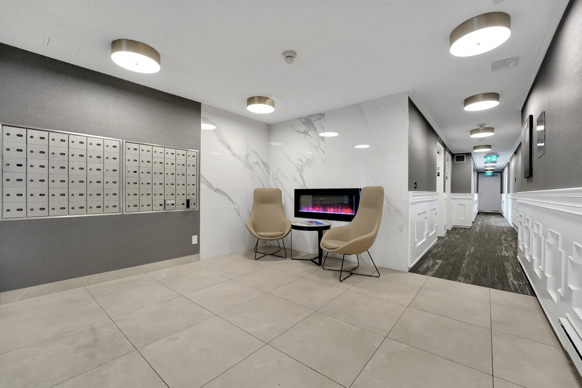 1360 Hornby Street - Photo 3 of 19