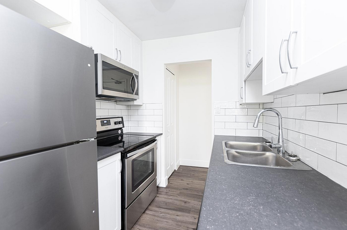 236 Duke St. - Photo 2 of 12