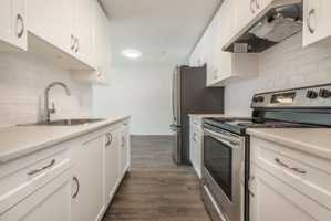 featured image of 1575 Fernwood Manor