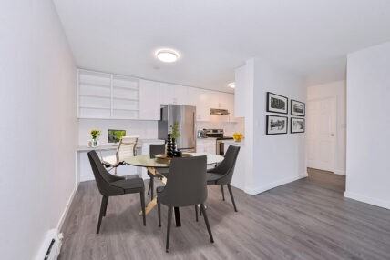 Fernwood Manor Apartments - Photo 6 of 33