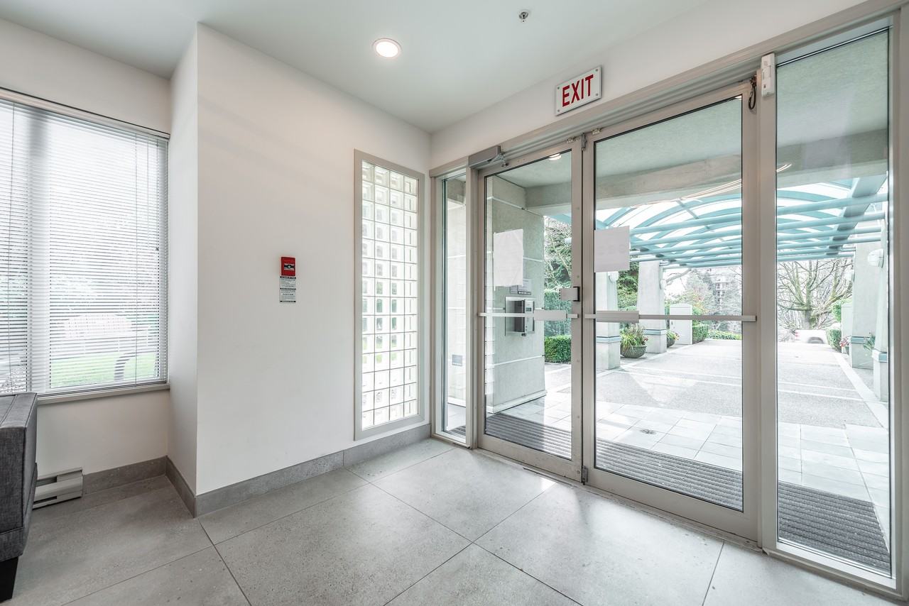 150 East Keith Road - Photo 7 of 25