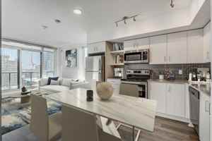 featured image of 805 14 Ave Sw