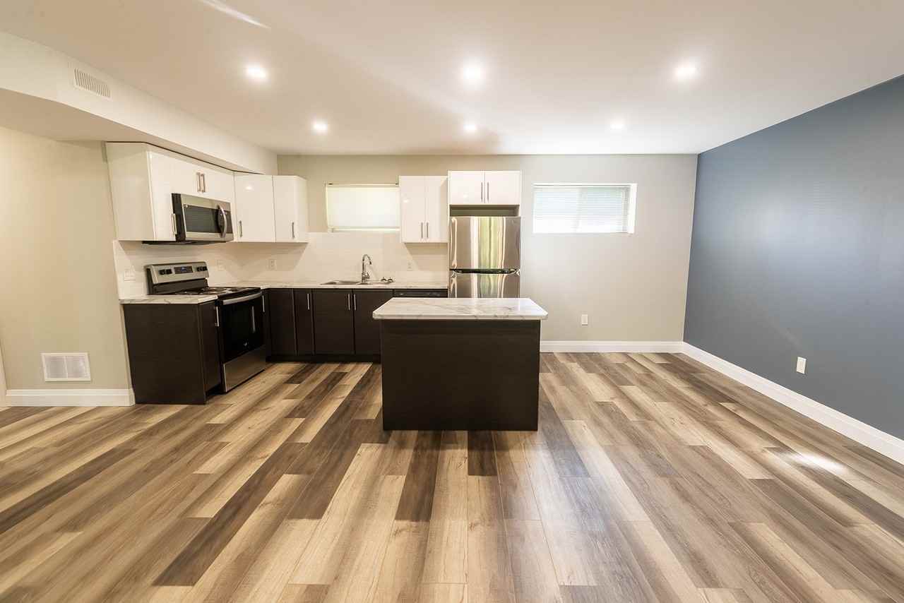 Westgate Village Townhomes - Photo 4 of 36