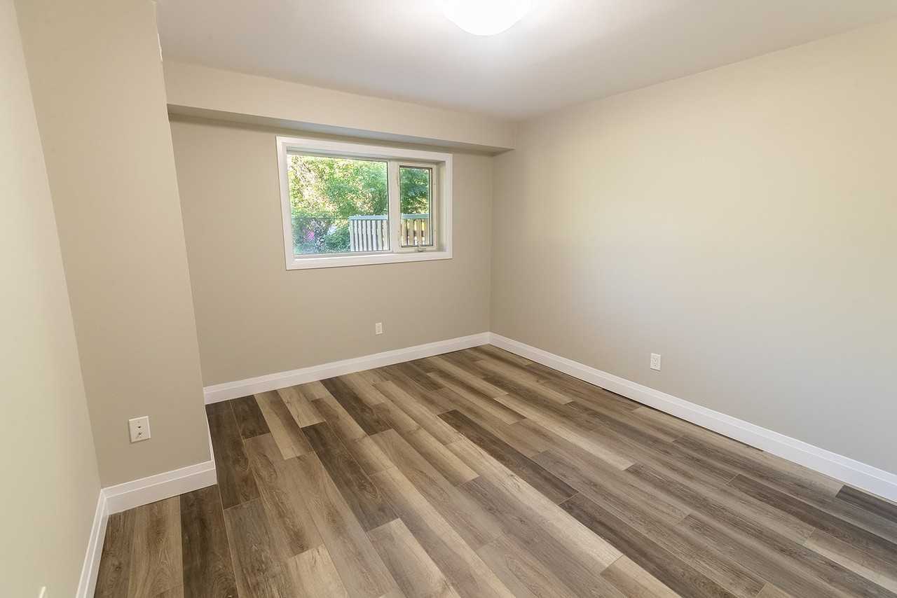 Westgate Village Townhomes - Photo 6 of 36