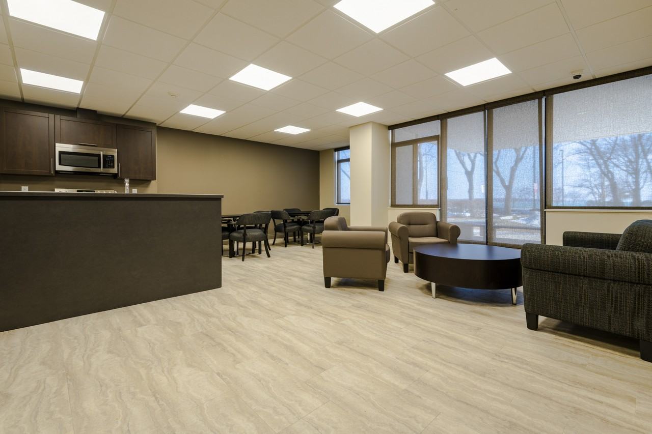 Lonsdale Apartments - Photo 5 of 5