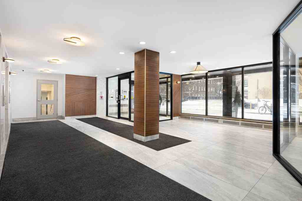 105 Isabella Street - Photo 5 of 13