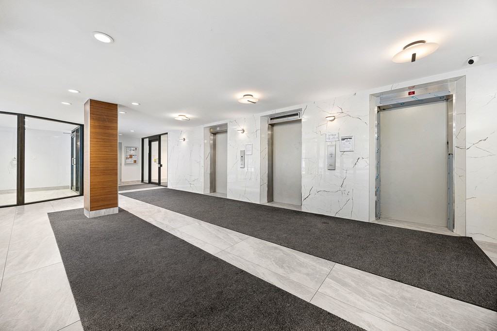 105 Isabella Street - Photo 6 of 13