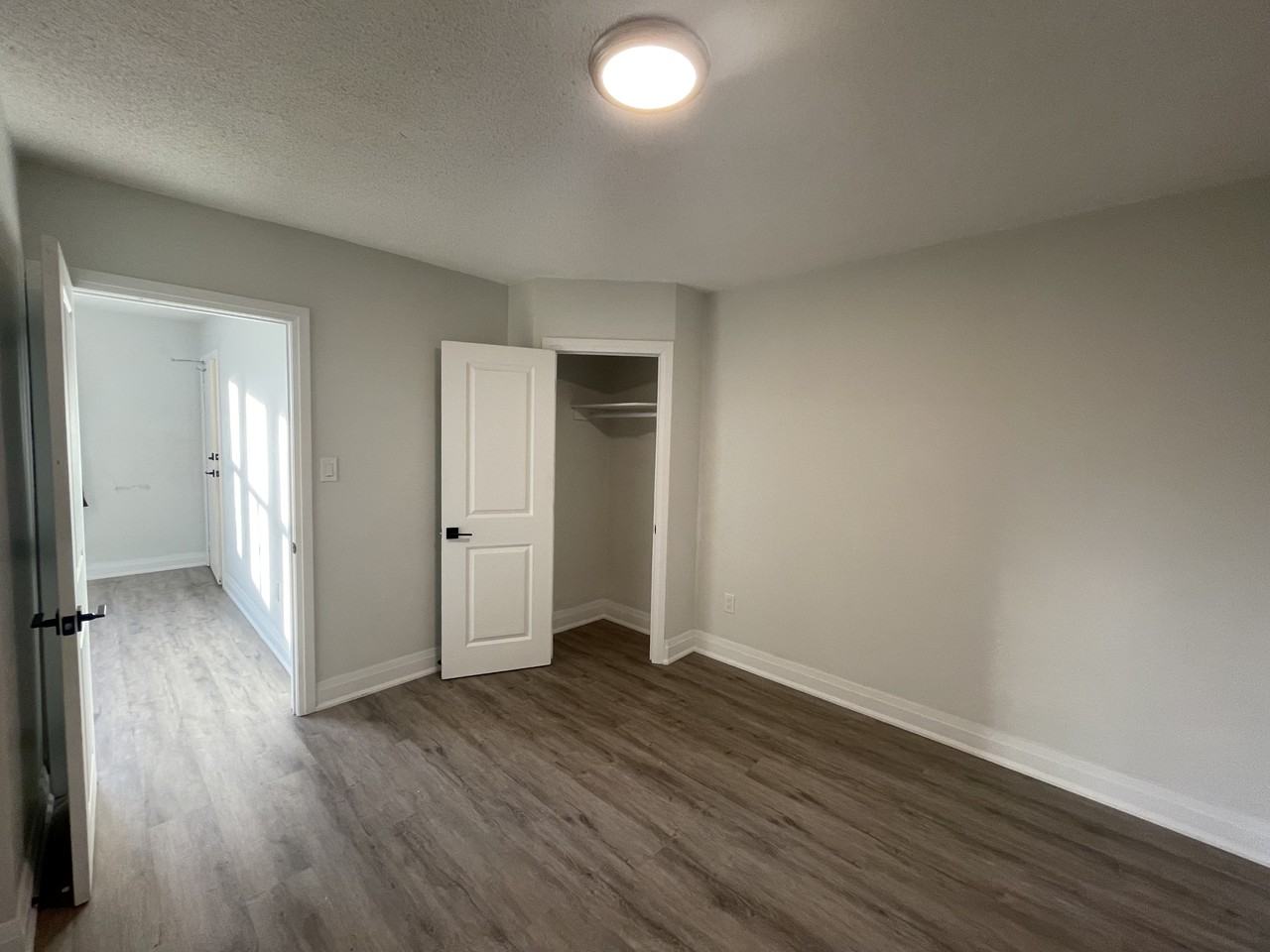 115/121 Leinster Ave S - Photo 3 of 44