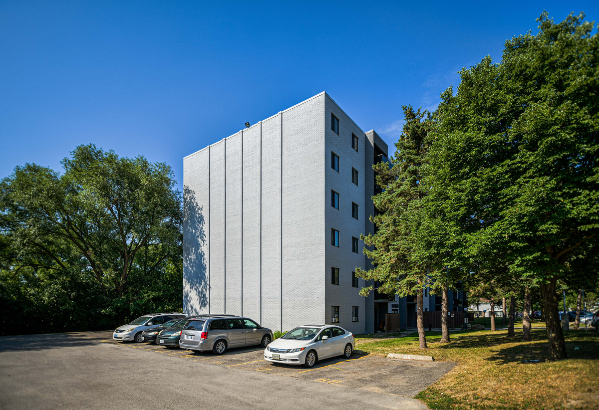 19 & 21 Dalegrove Dr. - Photo 5 of 10