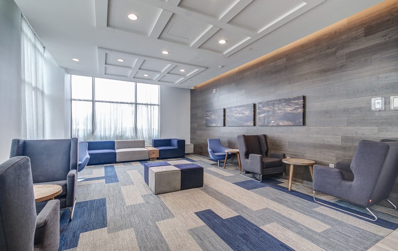 Skyrise Rentals - Photo 4 of 50