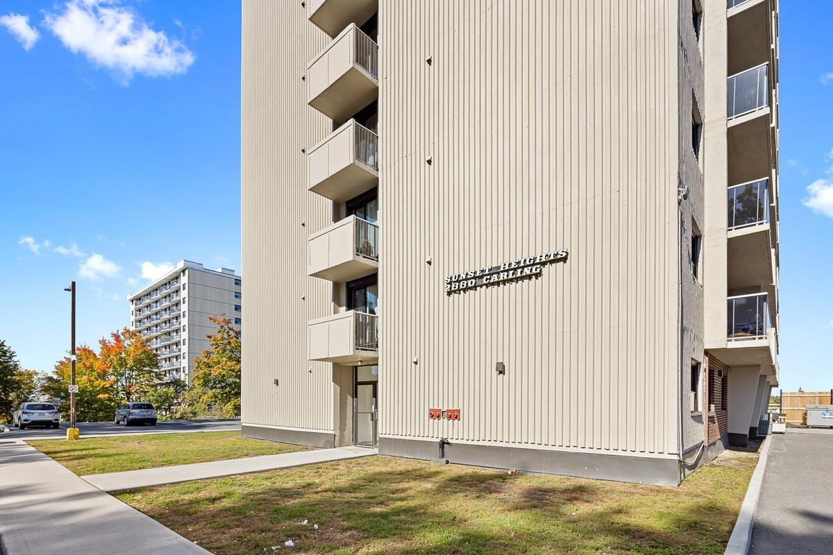 2880-2900 Carling Avenue - Photo 7 of 33