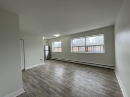 featured image of 987 Mohawk Rd E