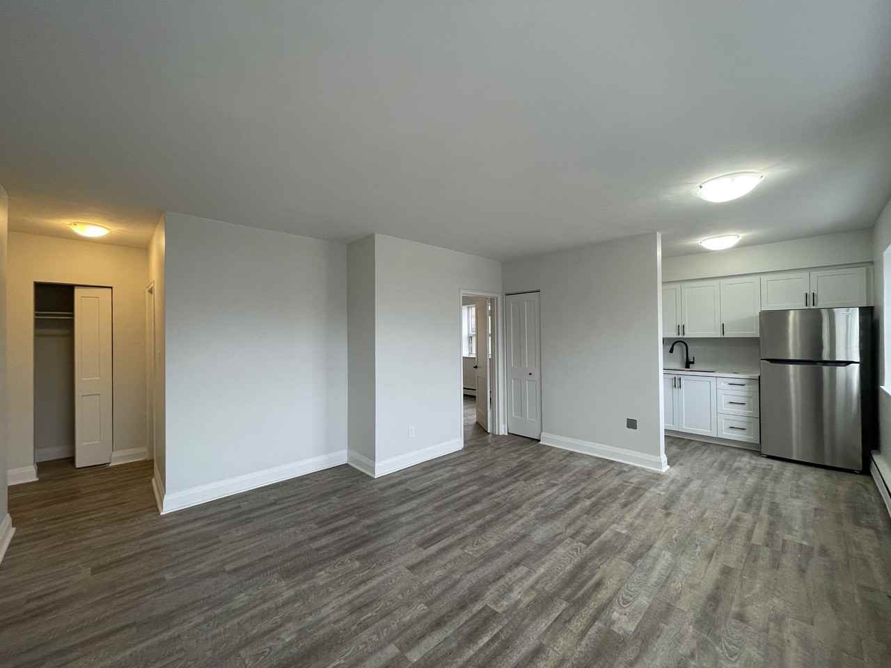 987 Mohawk - Photo 4 of 7