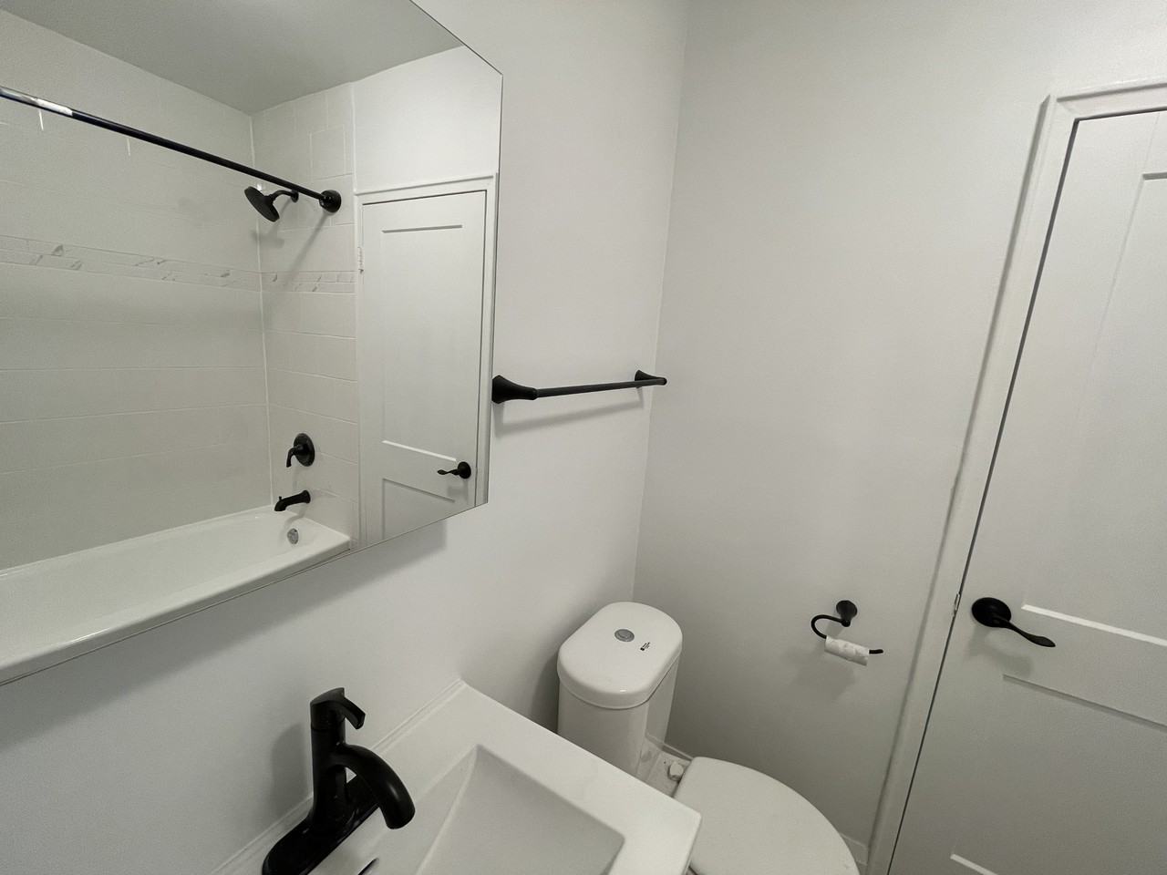 987 Mohawk - Photo 7 of 7