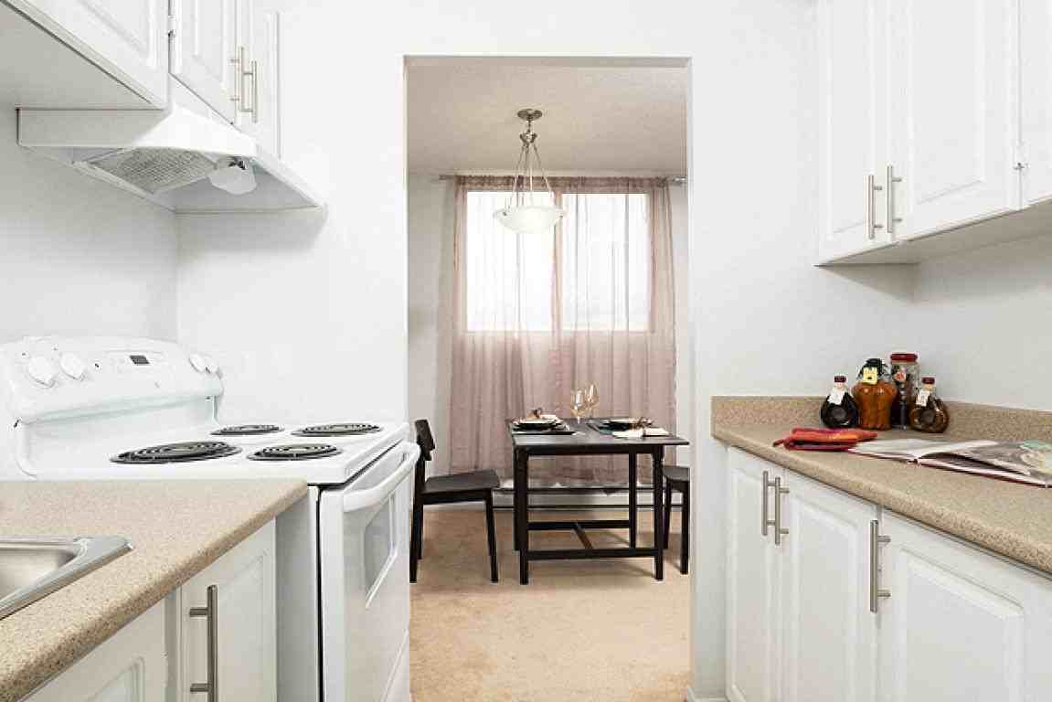 Riverside Towers - Photo 4 of 13