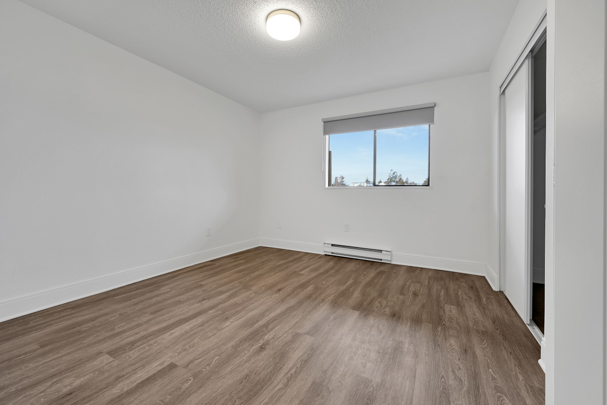 Ellery Manor Apartments - Photo 7 of 20