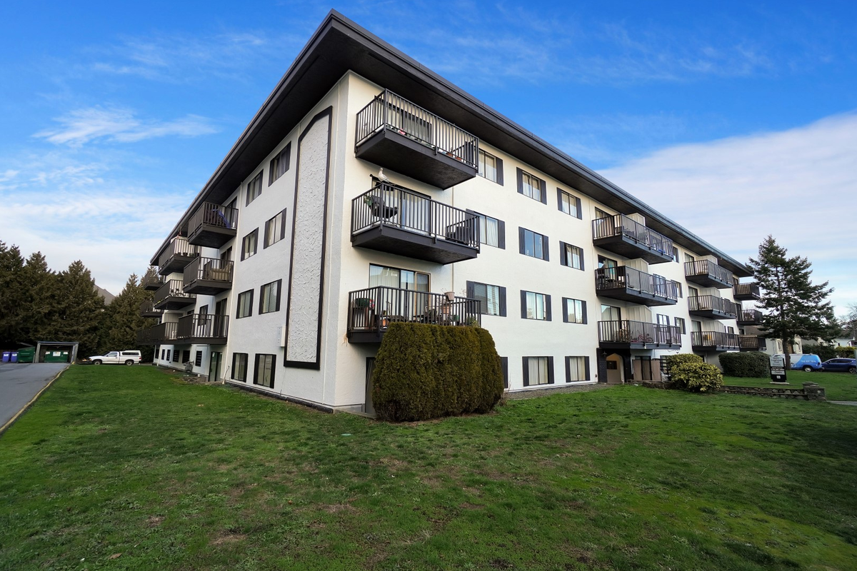 Blue Cedar Apartments - Photo 5 of 28