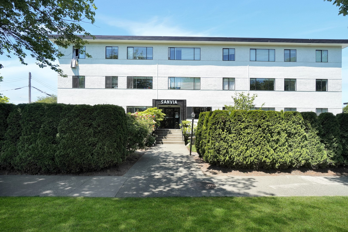 Sanvia Apartments - Photo 6 of 9