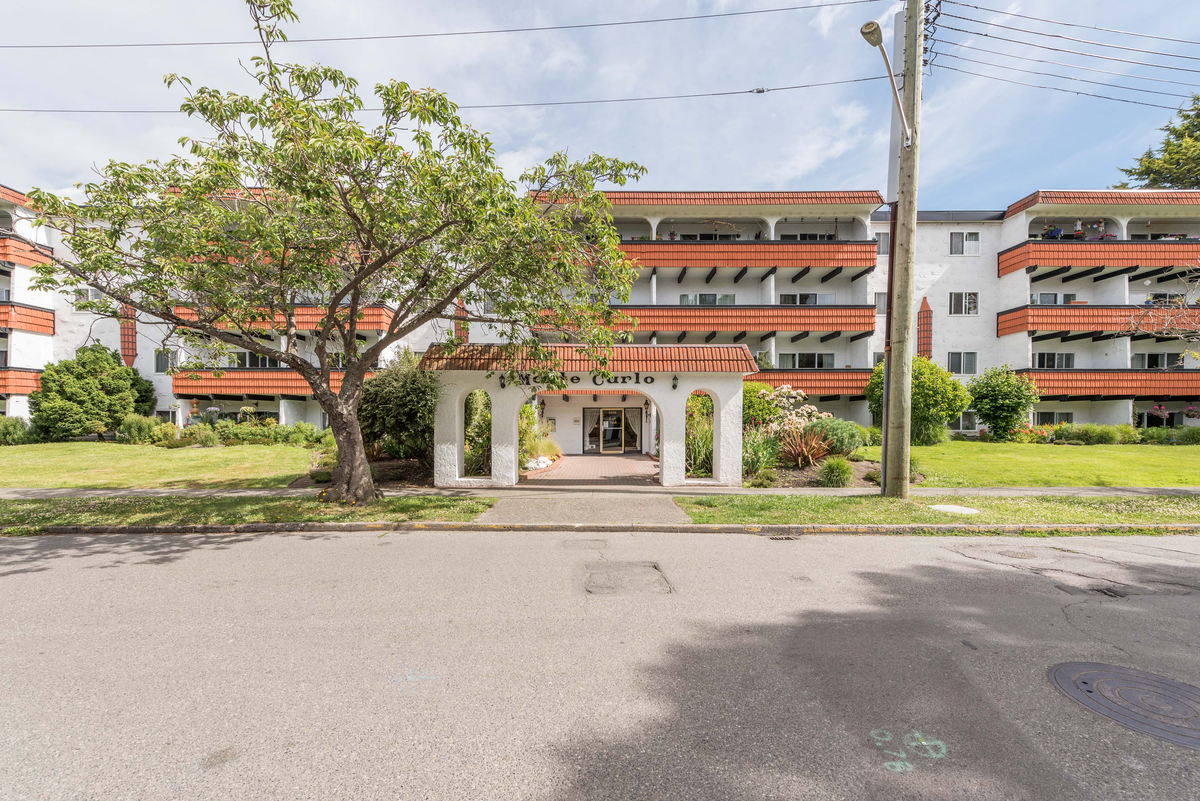 Monte Carlo Apartments - Photo 3 of 17