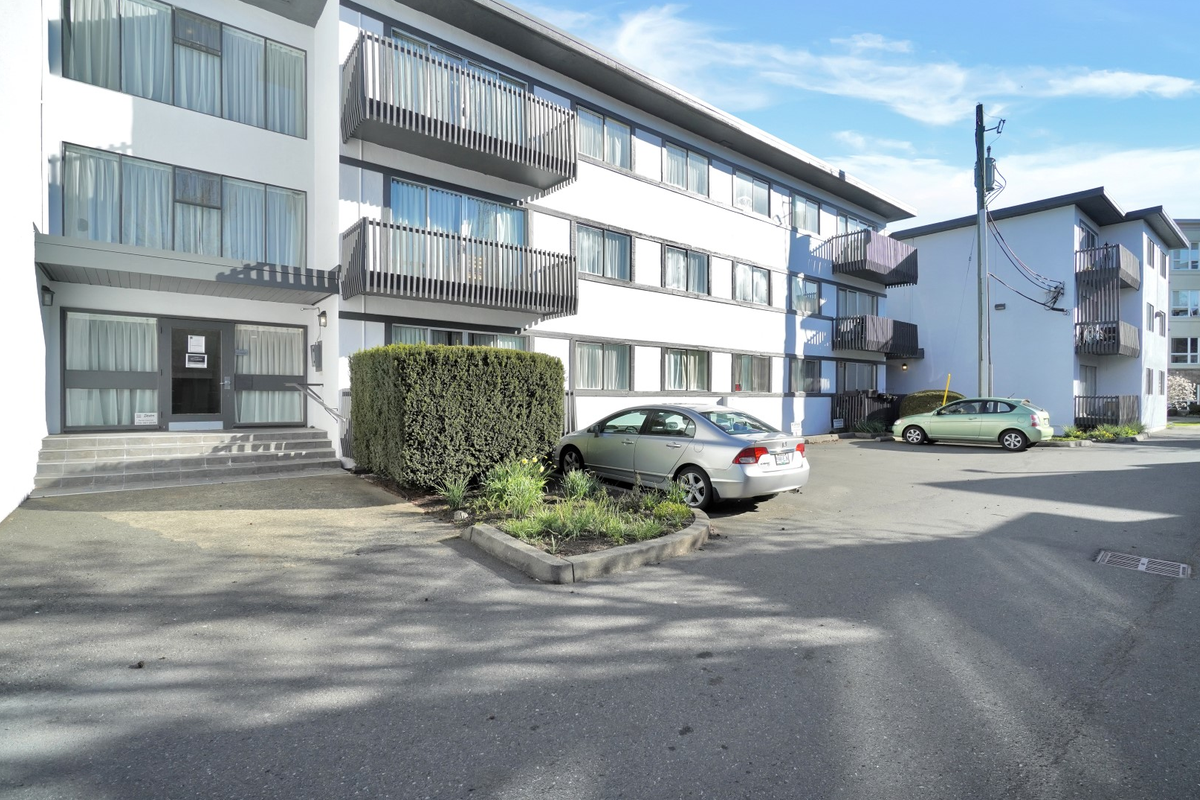 Gorge Vale Apartments - Photo 3 of 14