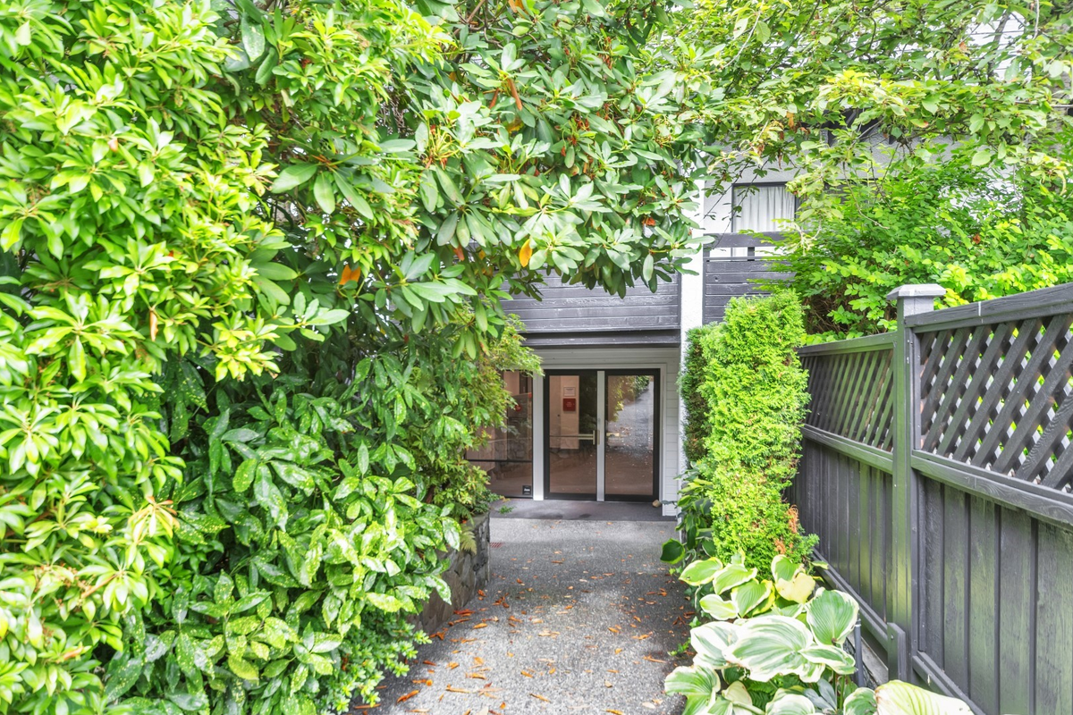 McKenzie Woods Apartments - Photo 5 of 29