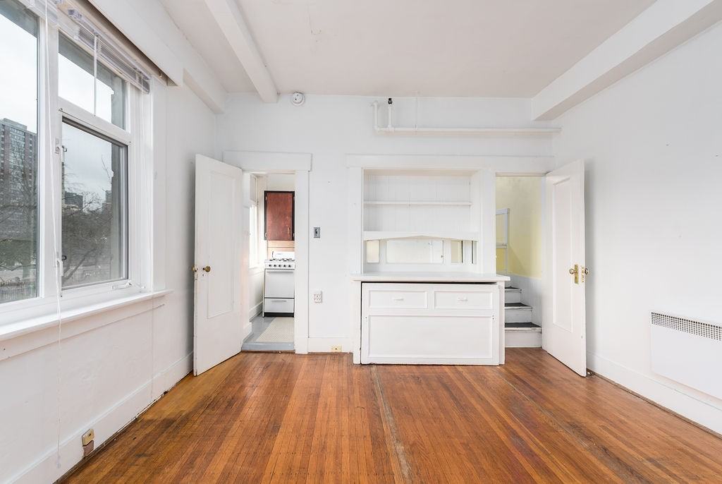 Strathmore Lodge Apartments - Photo 2 of 30