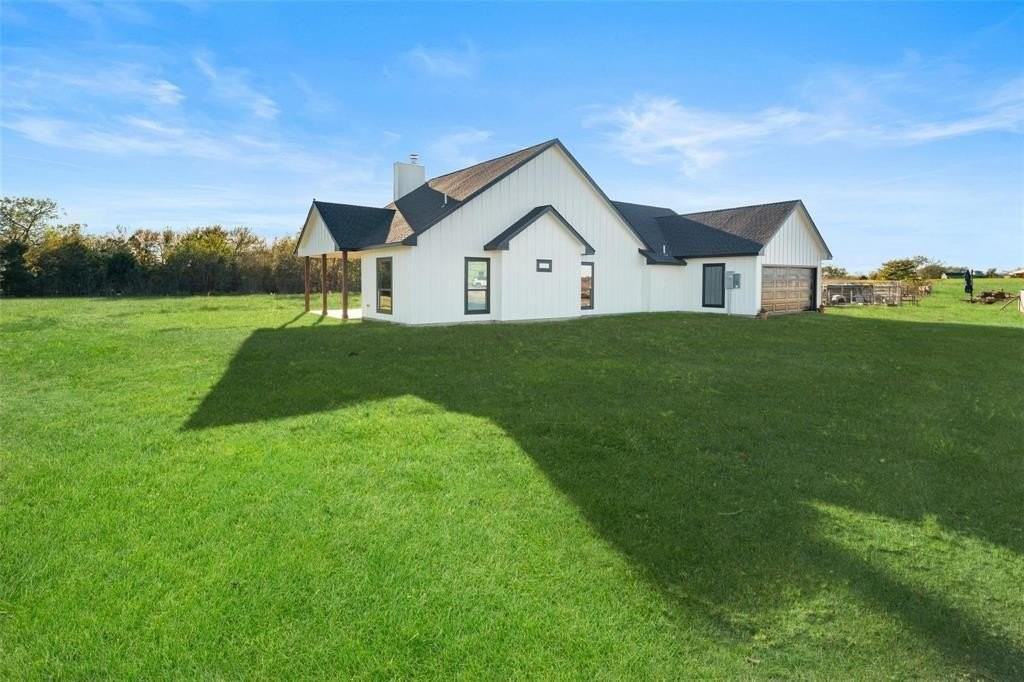 1481 County Road 4870 - Photo 2 of 15