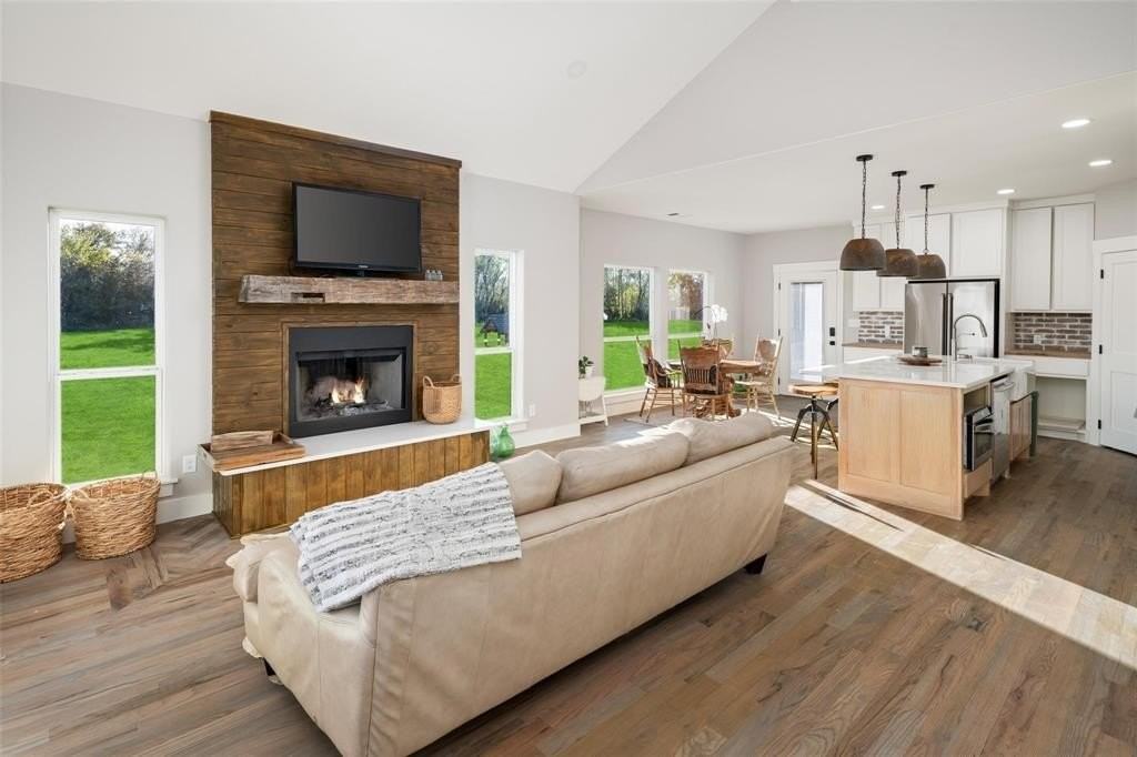 1481 County Road 4870 - Photo 5 of 15