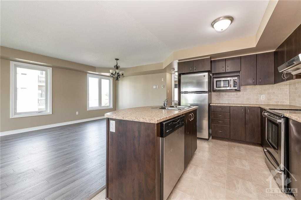 6-515 Stonefield Private - 6 - Photo 2 of 23