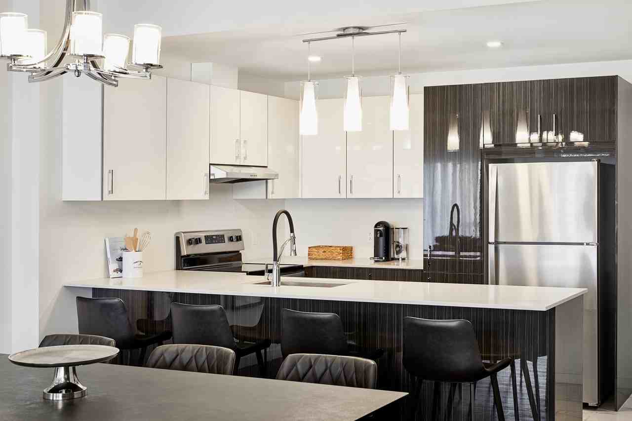 SOLEA - Photo 5 of 12