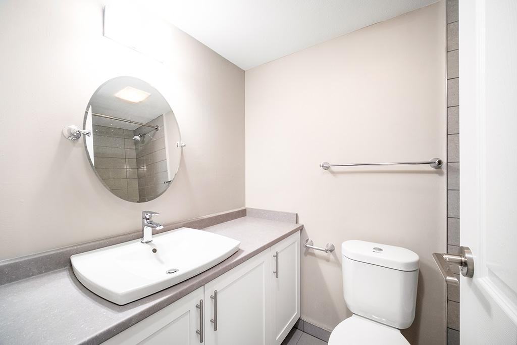 737 Carnarvon Street - Photo 7 of 22