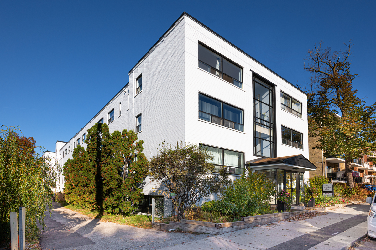 140 Kingston Road - Photo 3 of 22