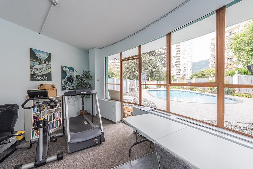 2190 Bellevue Avenue - Photo 6 of 18