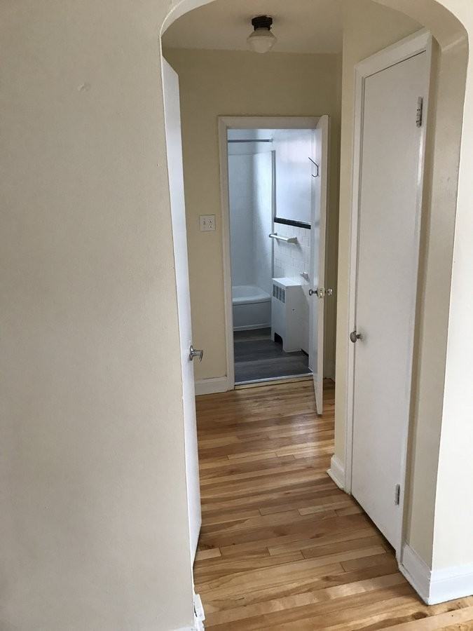 Mark Manor - Photo 5 of 7