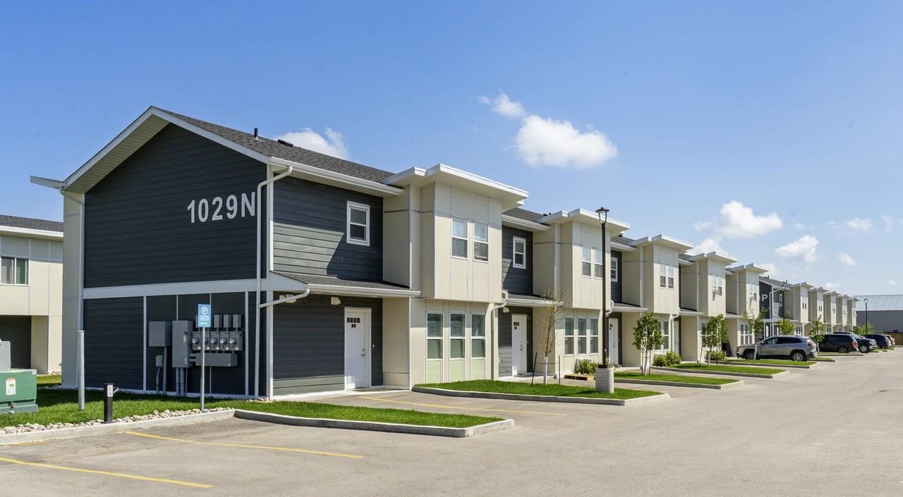 Selkirk Meadows Townhomes - Photo 4 of 12