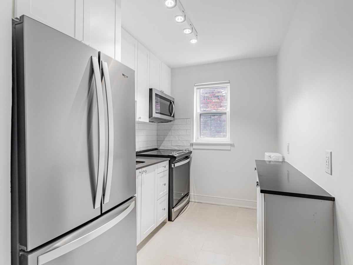 310-312 Lonsdale Road - Photo 3 of 21