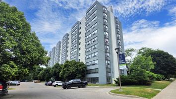 featured image of 560 Proudfoot Lane